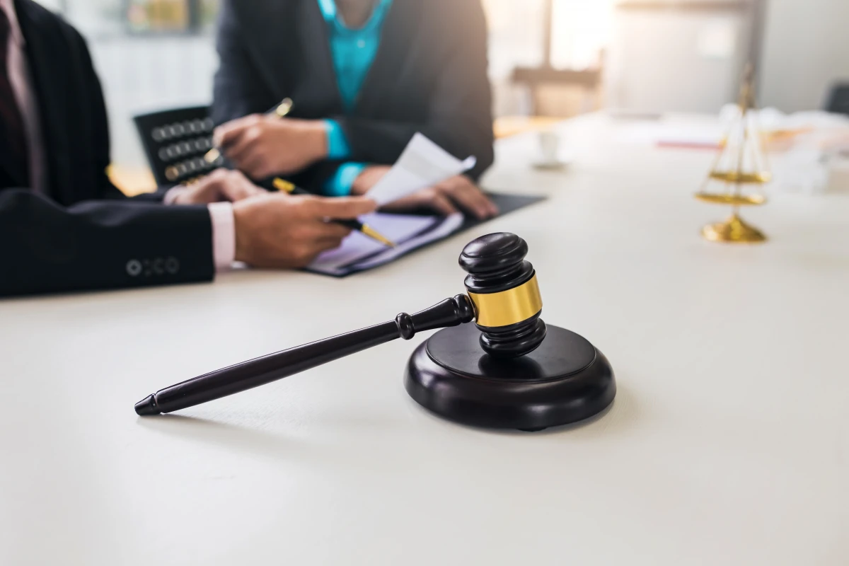 Résoudre efficacement un litige locatif en France : conseils d'un avocat